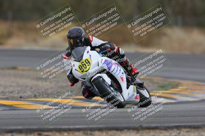 media/Jan-15-2023-SoCal Trackdays (Sun) [[c1237a034a]]/Turn 3 (1115am)/